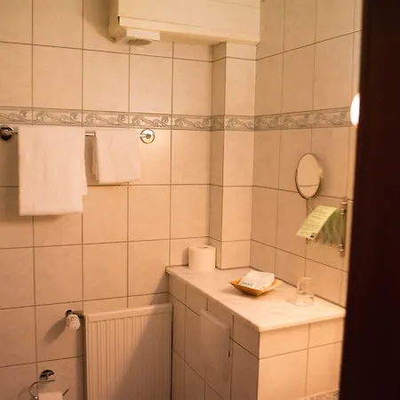 Hotel Hasselberg 2*